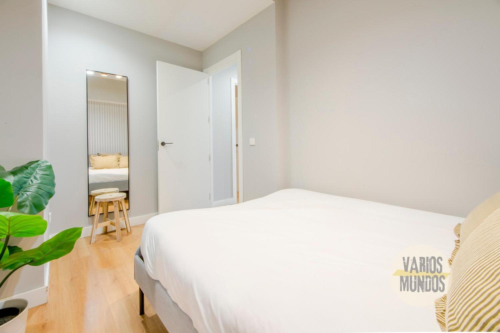 Modern Apt & Cool Interior Design A 20 Metros Del Retiro E1 مدريد المظهر الخارجي الصورة